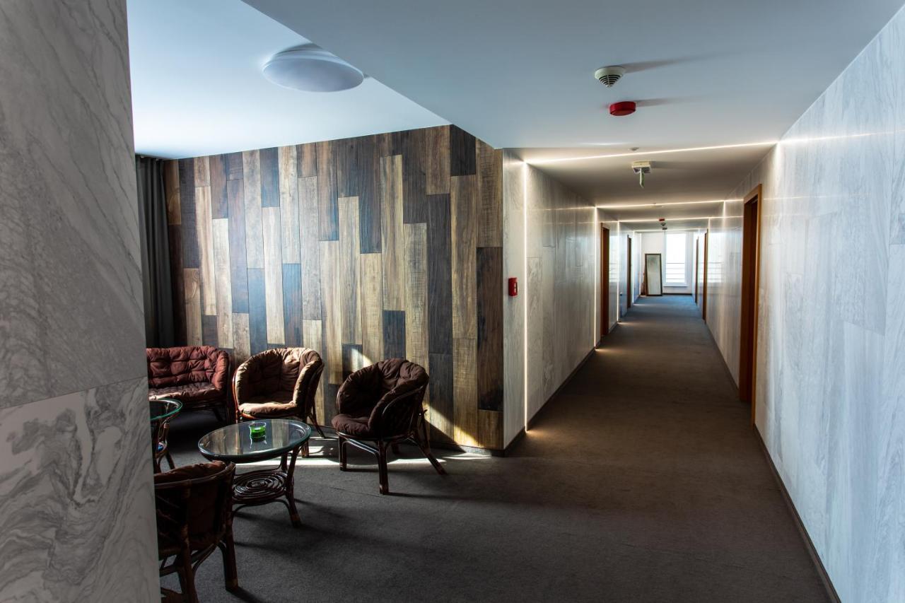 Hotel Novy Kastiel - Self Check-In Topoľčany Dış mekan fotoğraf